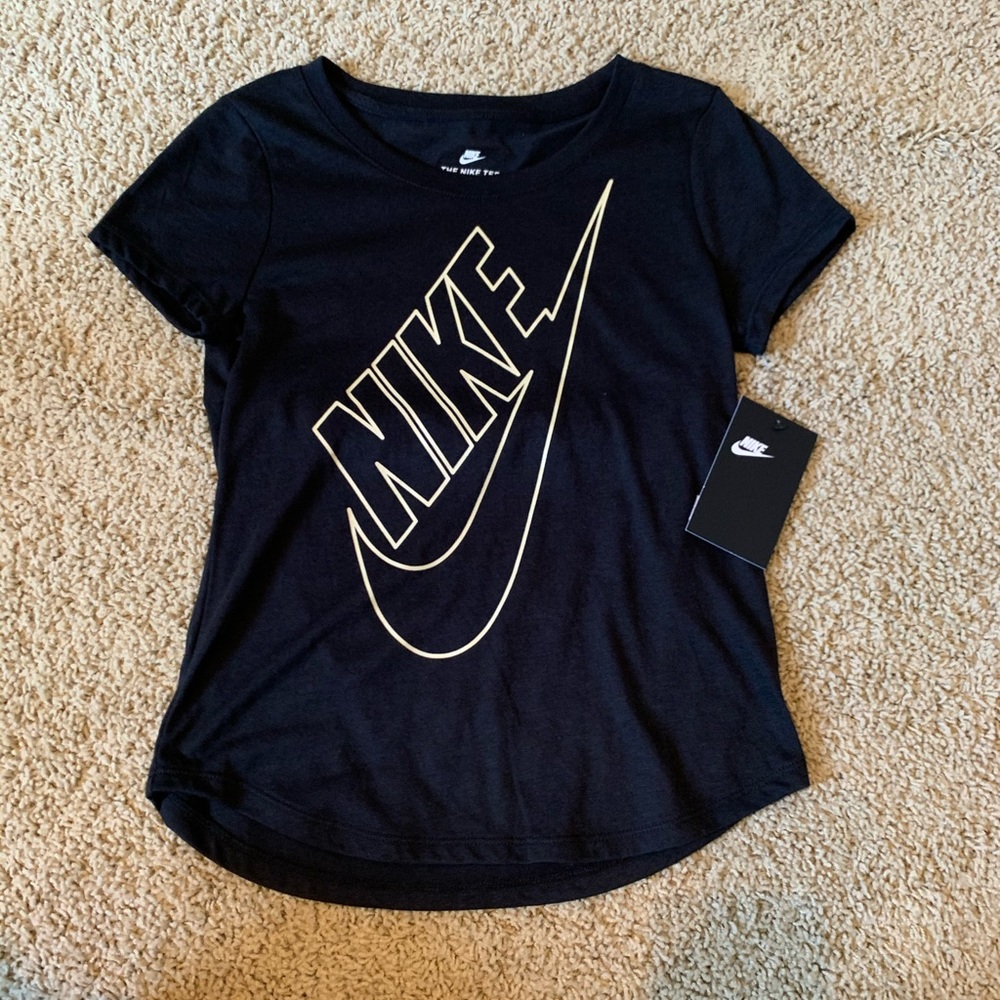 Girls 10-12 Nike T-shirt